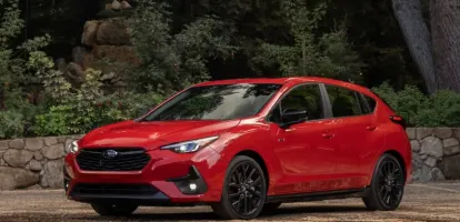 Subaru Impreza 2023 классический стиль хэтчбека