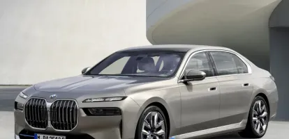BMW i7 2023 и i7 M70 2024 – электрический седан класса люкс