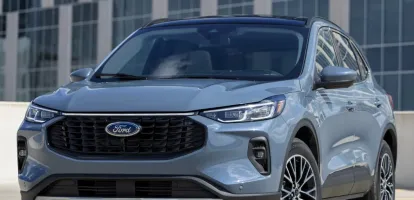 Экономичный и бюджетный Ford Escape (Kuga) Hybrid 2023