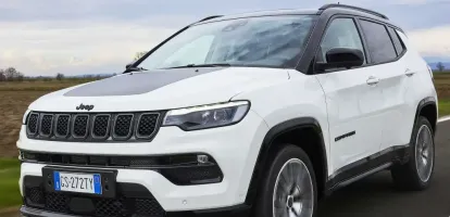 Jeep Compass 2024 компактный и надежный, но несовершенный