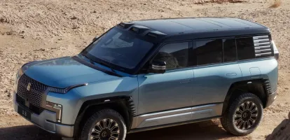 YangWang U8 — новый электрический 4×4 внедорожник от BYD, мощностью 1100 лошадиных сил