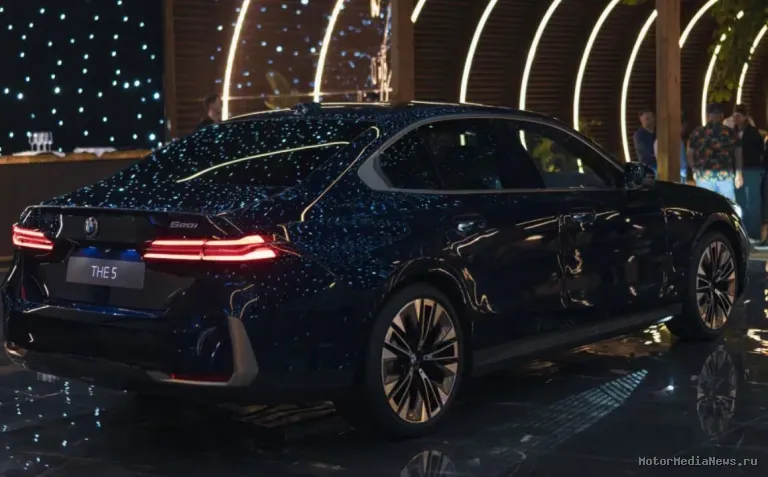 BMW 520i 2023 задние фонари