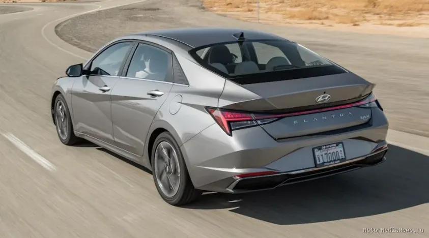 Hyundai Elantra Hybrid 2023 задний бампер