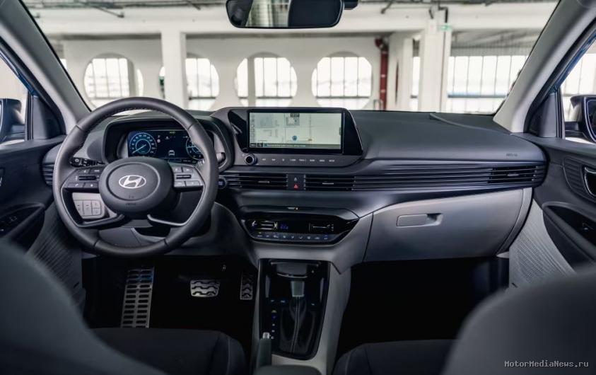 Интерьер Hyundai Bayon 2025