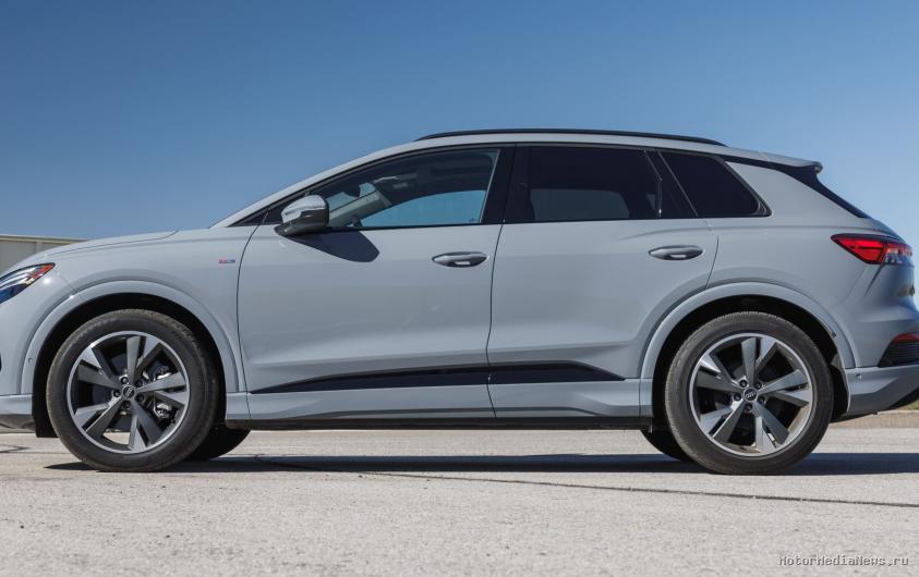 Боковая часть Audi Q4 e-tron 2025