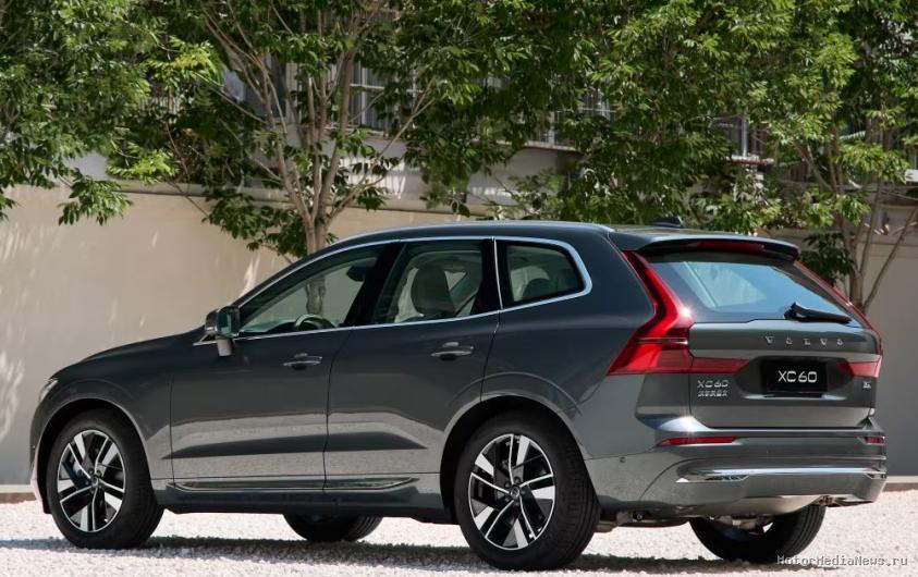 Боковая часть Volvo XC60