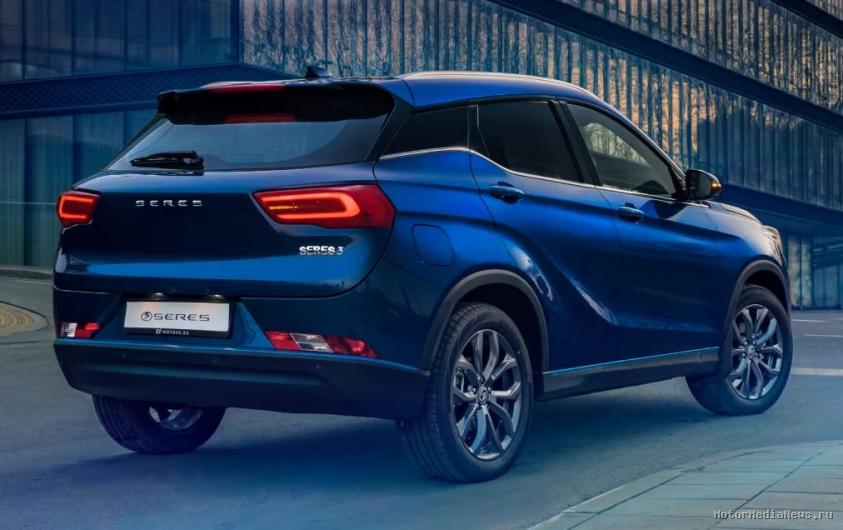 Вместительный багажник Seres 3