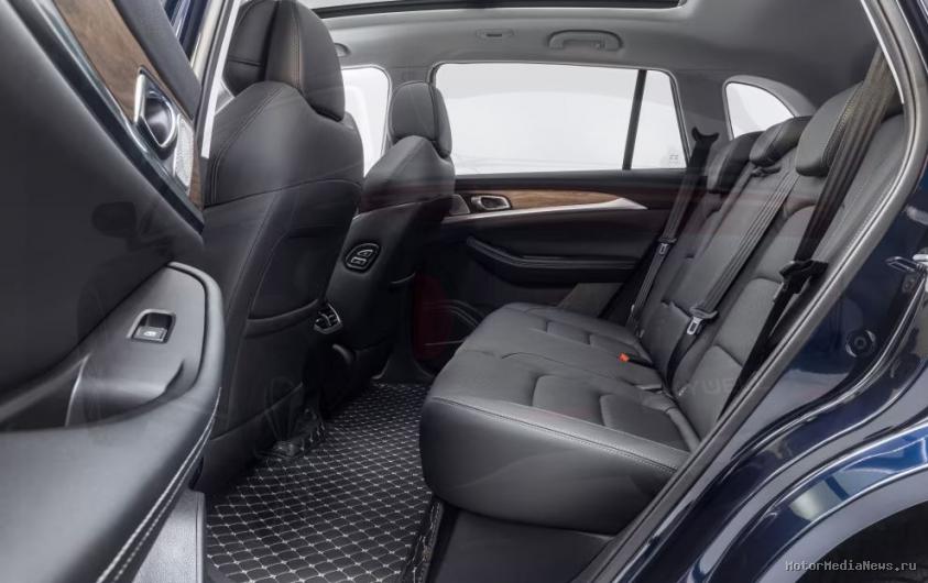 Skywell ET5 удобный второй ряд сидений