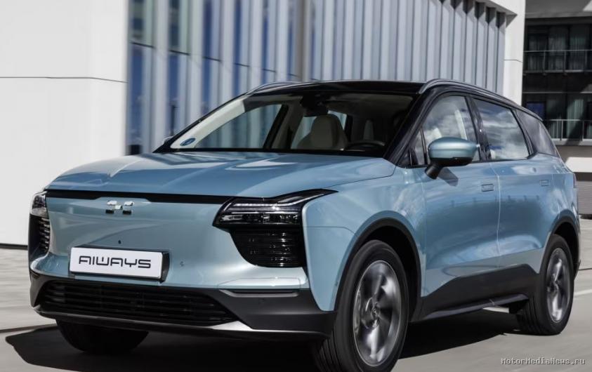 Массивный передний бампер Aiways U5