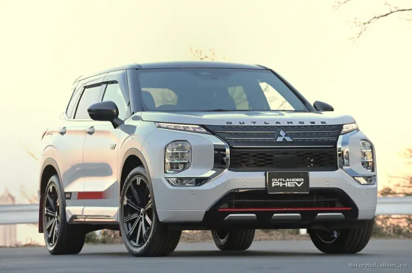 Mitsubishi Outlander 2023 PHEV передняя часть