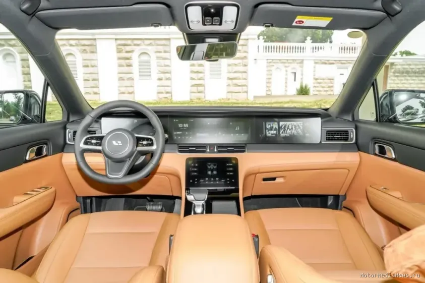 Панель приборов Li One 2022