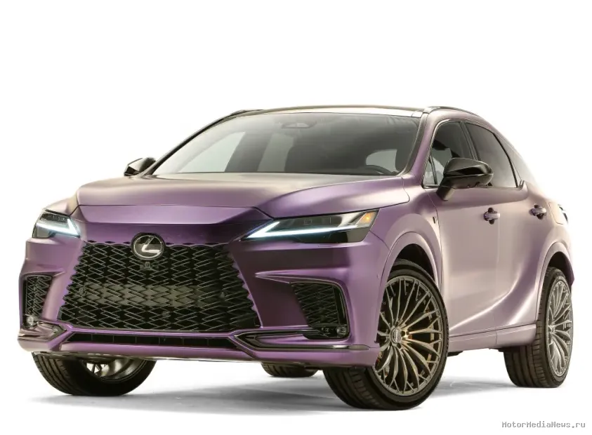 Самый дорогой RX 500h F Sport Performance вид спереди