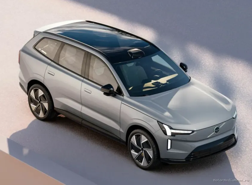 Вид сверху Volvo EX90, панорамная крыша