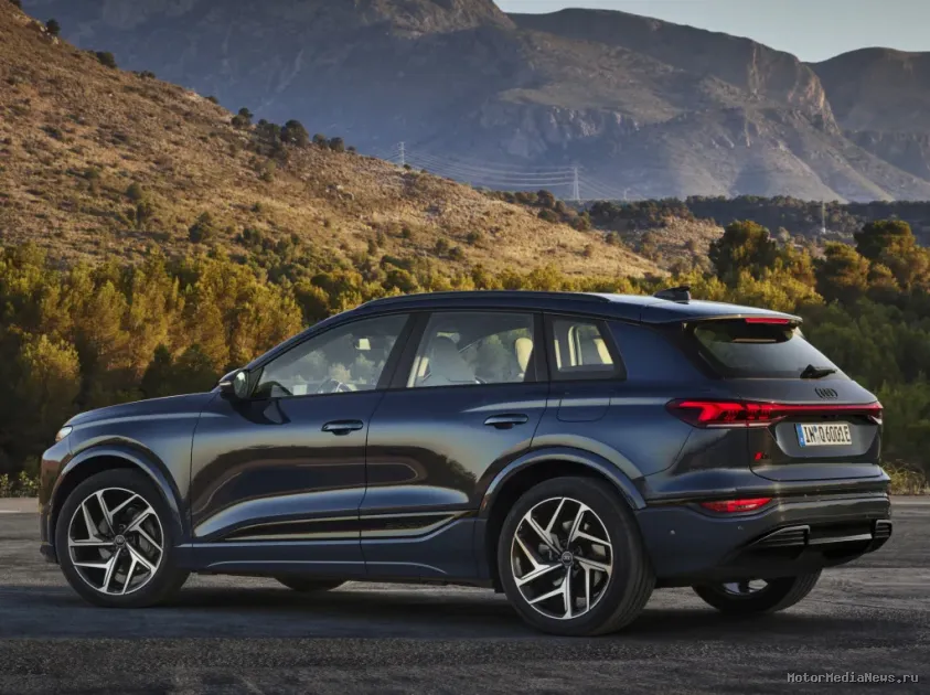 вид кроссовера Q6 E-Tron сбоку