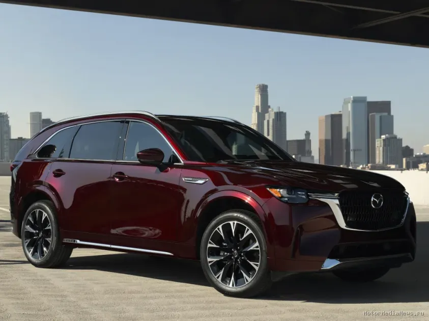 Mazda CX-90 2024 вид спереди