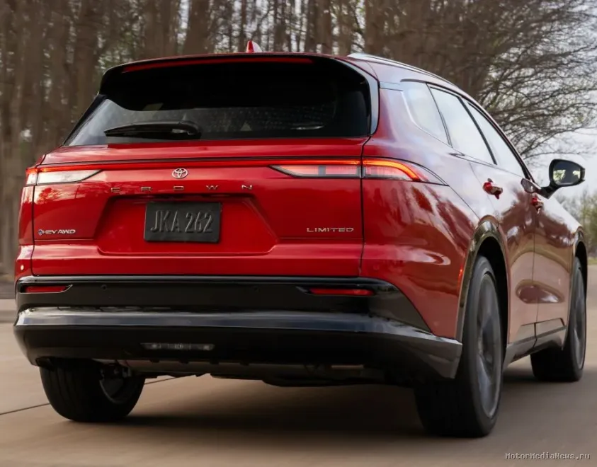 Crown Signia 2025 задний бампер